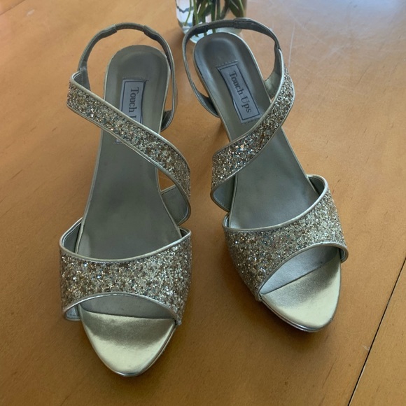 Touch Ups Reagan Platform Sandal Heel Gold - Picture 3 of 8